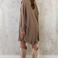 Blouse Jurk Oversized Taupe 14 Blouse Jurk Oversized Taupe -Exporteren Dames Glam Winkel Blouse Jurk Oversized Taupe 1 586x900 1