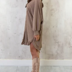 Blouse Jurk Oversized Taupe 13 Blouse Jurk Oversized Taupe -Exporteren Dames Glam Winkel Blouse Jurk Oversized Taupe 7 586x900 1