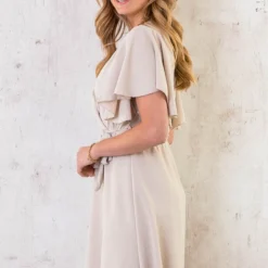 Florence Jurk Beige 2.0 21 Florence Jurk Beige 2.0 -Exporteren Dames Glam Winkel Florence Jurk Beige 2 2 586x900 2