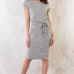 Gestreepte Jurk Groen Wit -Exporteren Dames Glam Winkel Gestreepte Jurk Groen Wit 2 586x900 2