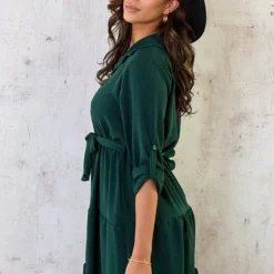 Laagjes Knopen Jurk Smaragd -Exporteren Dames Glam Winkel Laagjes Knopen Jurk Smaragd 8 586x900 1