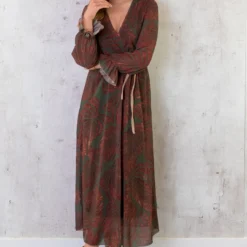 Maxi Jurk Leaves Army 10 Maxi Jurk Leaves Army -Exporteren Dames Glam Winkel Maxi Jurk Leaves Army 5 586x900 1