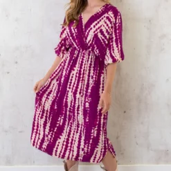 Midi Jurk Met Print Aubergine -Exporteren Dames Glam Winkel Midi Jurk Met Print Aubergine 1 586x900 1