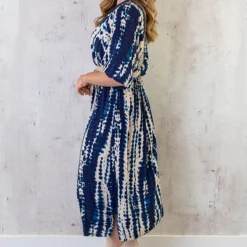 Midi Jurk Met Print Marine -Exporteren Dames Glam Winkel Midi Jurk Met Print Marine 4 586x900 1
