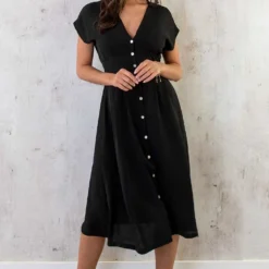 Midi Knopen Jurk Sevilla Zwart -Exporteren Dames Glam Winkel Midi Knopen Jurk Sevilla Zwart 2 586x900 1