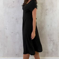 Midi Knopen Jurk Sevilla Zwart -Exporteren Dames Glam Winkel Midi Knopen Jurk Sevilla Zwart 3 586x900 1