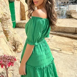 Offshoulder Laagjes Jurk Bright Green -Exporteren Dames Glam Winkel Off Shoulder Laagjes Jurk Bright Green 1 586x900 1