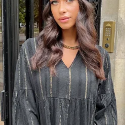 Oversized Jurk Golden Stripes Zwart -Exporteren Dames Glam Winkel Oversized Jurk Golden Stripes Zwart 2 586x900 1