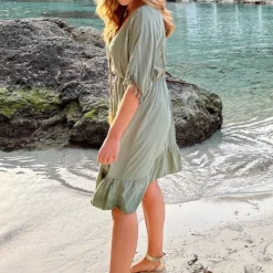 Oversized Jurk Gouden Detail Army -Exporteren Dames Glam Winkel Oversized Jurk Gouden Detail Army 2 586x900 1