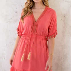 Oversized Jurk Gouden Detail Koraal -Exporteren Dames Glam Winkel Oversized Jurk Gouden Detail Koraal 6 586x900 2