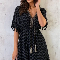 Oversized Jurk Gouden Detail Print Zwart -Exporteren Dames Glam Winkel Oversized Jurk Gouden Detail Print Zwart 3 586x900 1