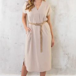 Palermo Pocket Jurk Beige -Exporteren Dames Glam Winkel Palermo Pocket Jurk Beige 8 586x900 1