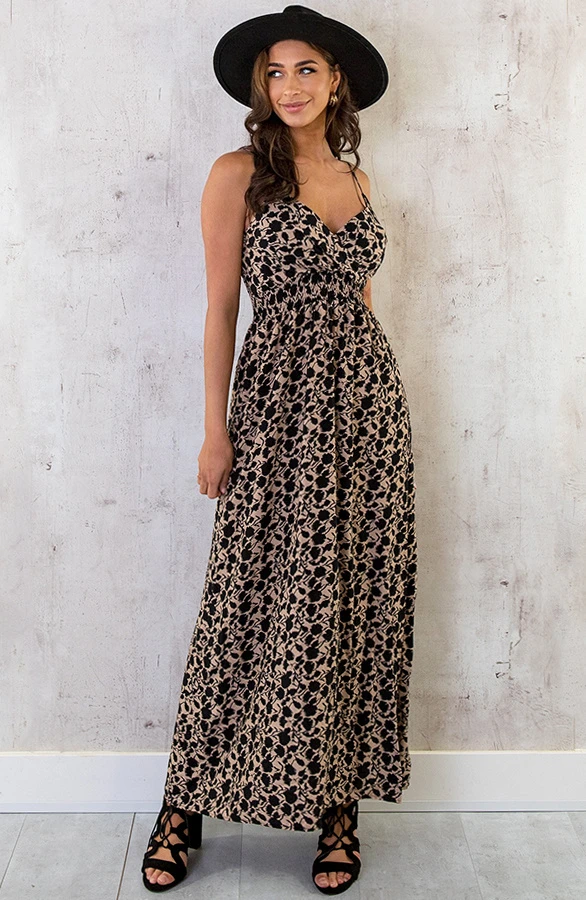 Spaghetti Maxi Jurk Print Camel Zwart 1 Spaghetti Maxi Jurk Print Camel Zwart