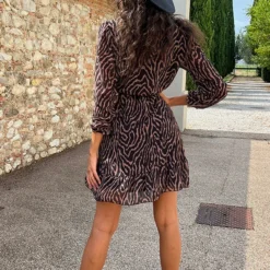 V-hals Strik Jurk Zebra Camel 24 V-hals Strik Jurk Zebra Camel -Exporteren Dames Glam Winkel V hals Strik Jurk Zebra Camel 586x900 2